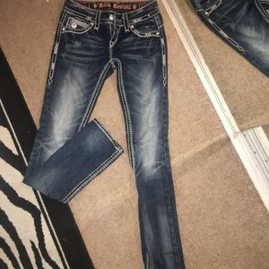 Buckle Distressed denim